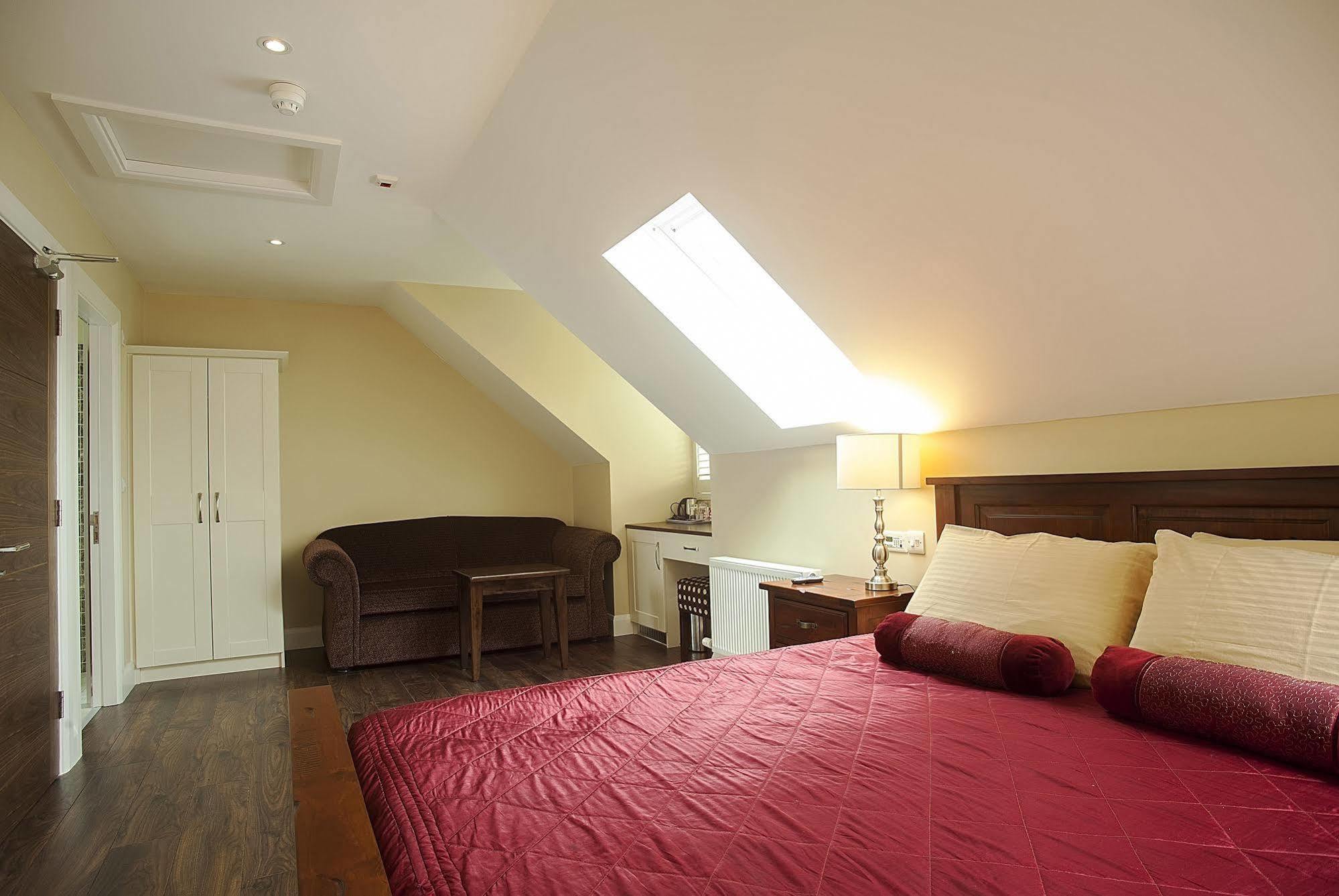 Sea Breeze Lodge B&B Galway Esterno foto